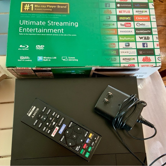 NIB Sony Blu-Ray DVD Player - Picture 2 of 10